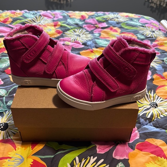 UGG Kids Pink Boots - Picture 2 of 4